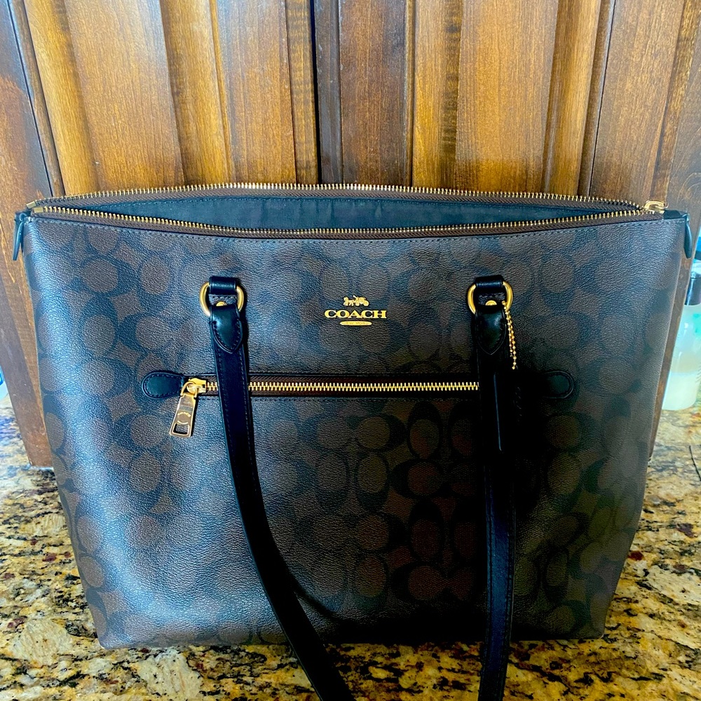 Coach Tote, EUC